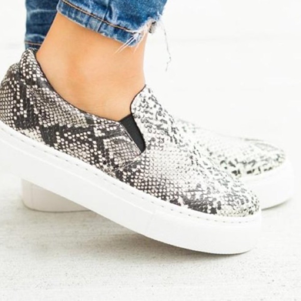 QUPID Snake Print Sneakers - Picture 2 of 3